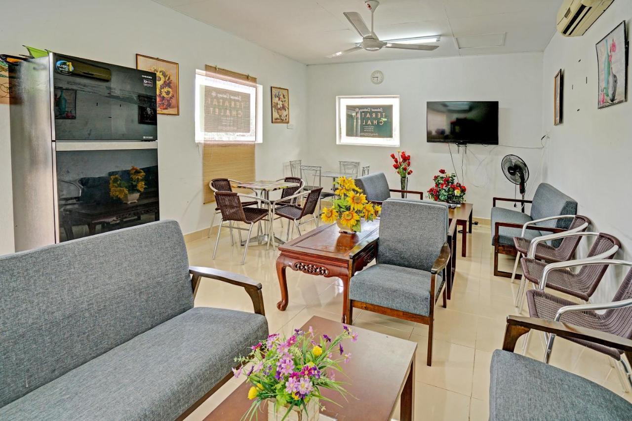 Capital O 90423 Teratai Chalet Kampong Raja Exterior foto