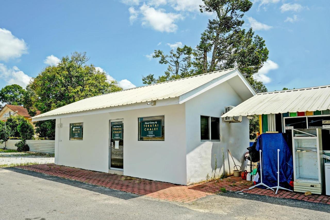 Capital O 90423 Teratai Chalet Kampong Raja Exterior foto
