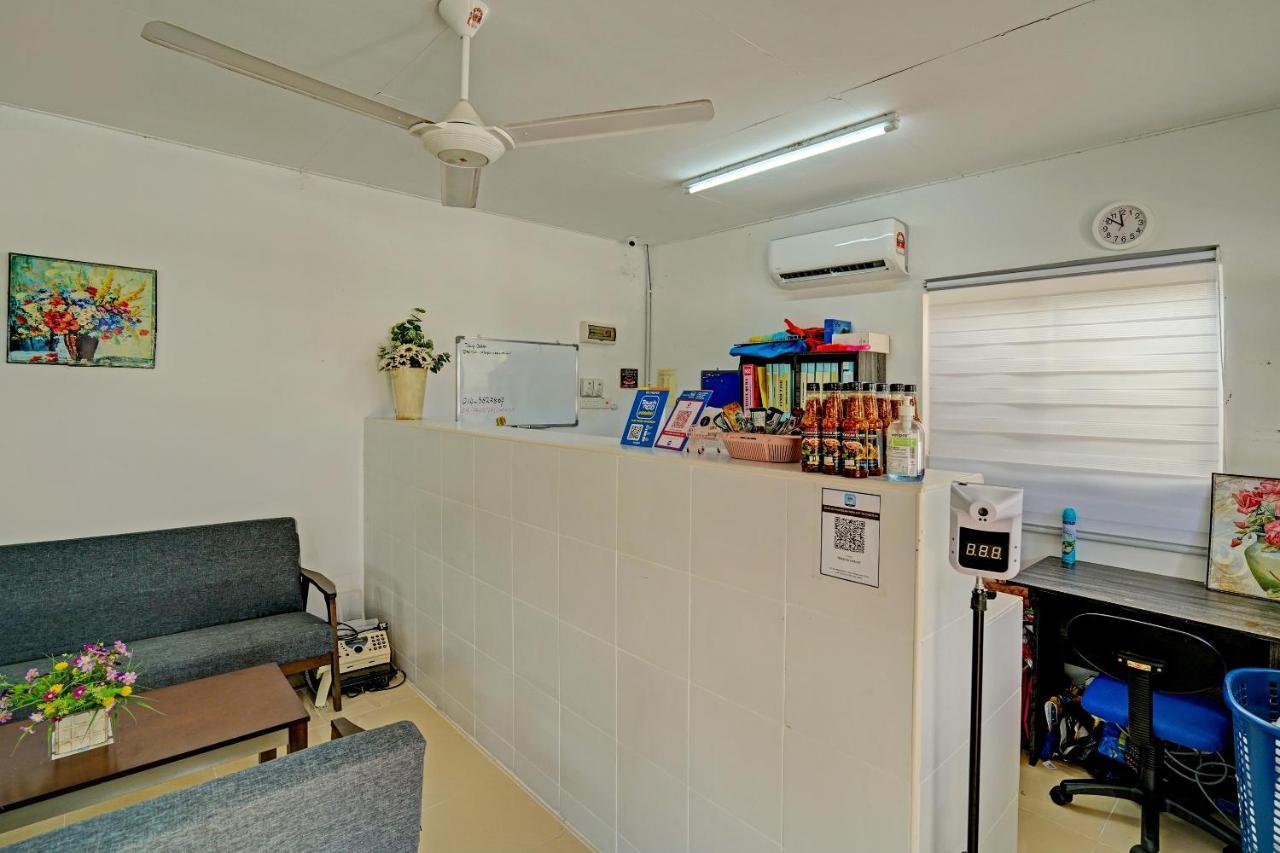 Capital O 90423 Teratai Chalet Kampong Raja Exterior foto