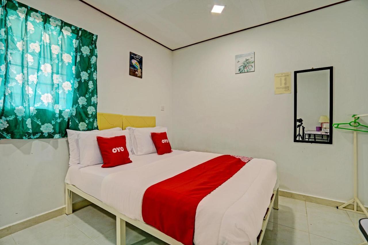 Capital O 90423 Teratai Chalet Kampong Raja Exterior foto